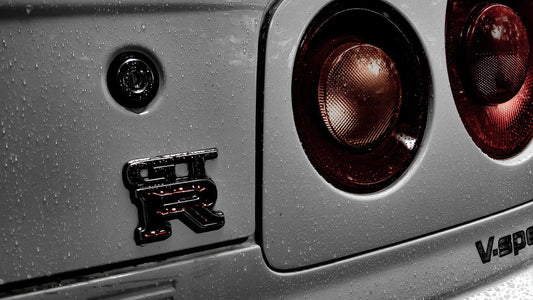 5 Diecast & Resin Models Every Collector Needs