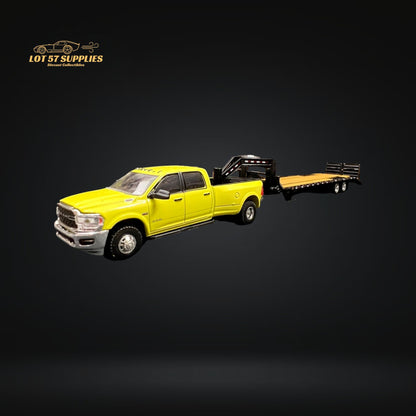 Greenlight 2019 RAM 3500 Big Horn Dually w/ Gooseneck Trailer & Ramps 1:64