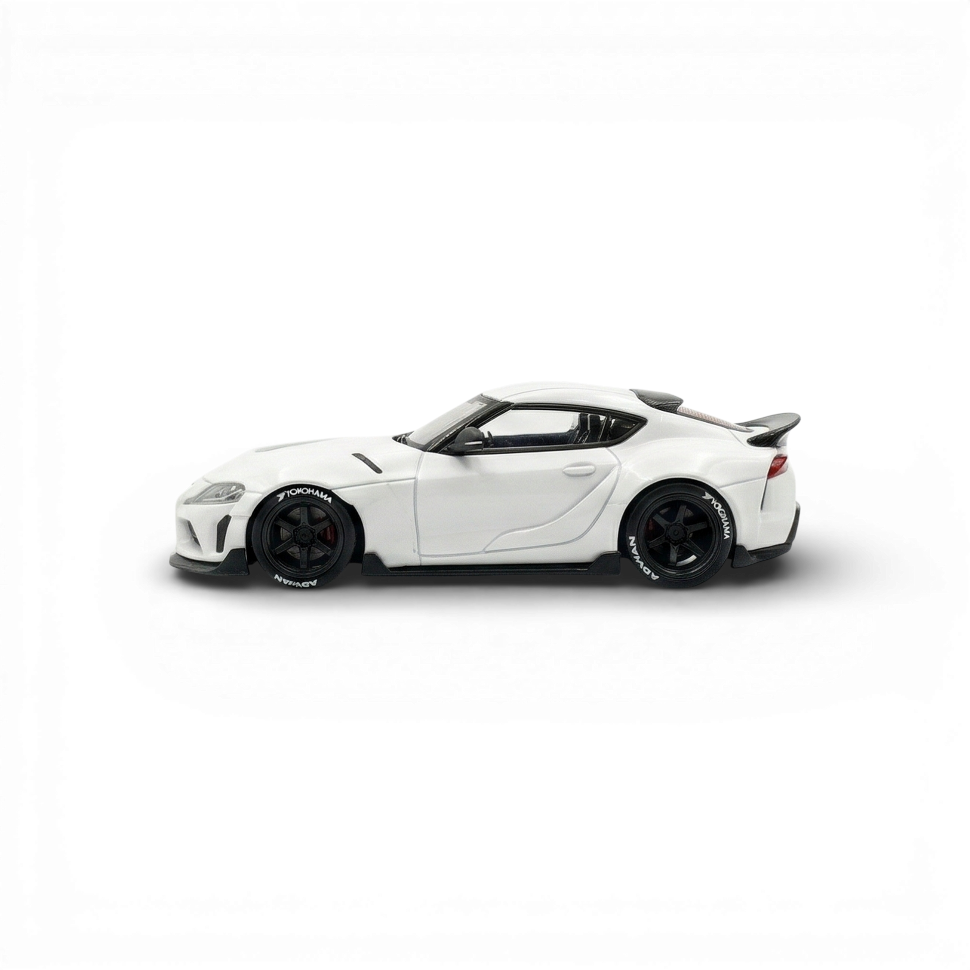 ATOZ Toyota Supra GR White 1:64 - Image 4