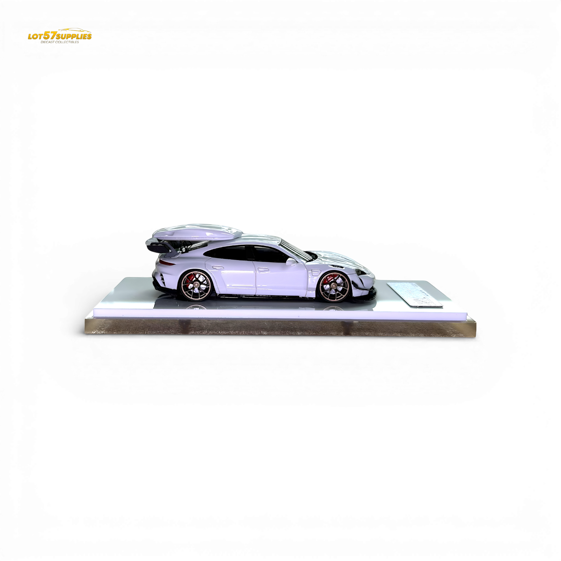 Error404 Porsche Taycan White with Roof Box 1:64 - Image 3