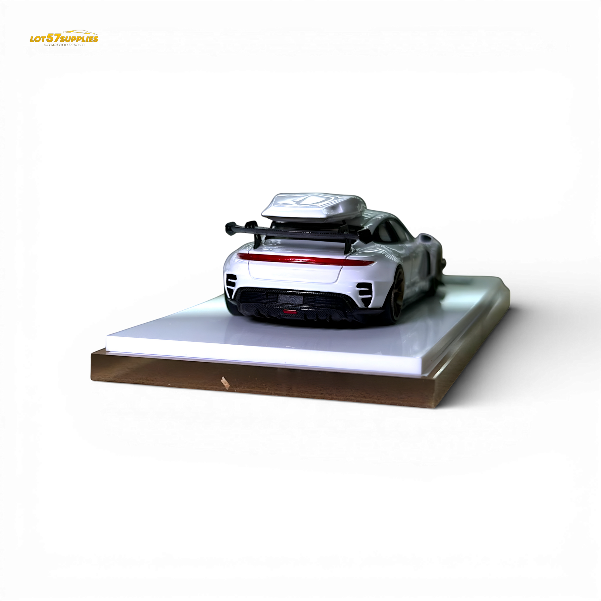 Error404 Porsche Taycan White with Roof Box 1:64 - Image 4