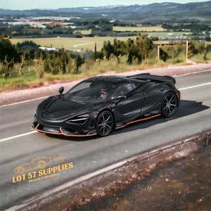 (Pre-Order) CM Model McLaren 765LT Full Carbon With Orange Line 1:64