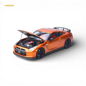 (Pre-Order) Focal Horizon Nissan GT-R R35 - Lava Orange 1:64 - Image 1