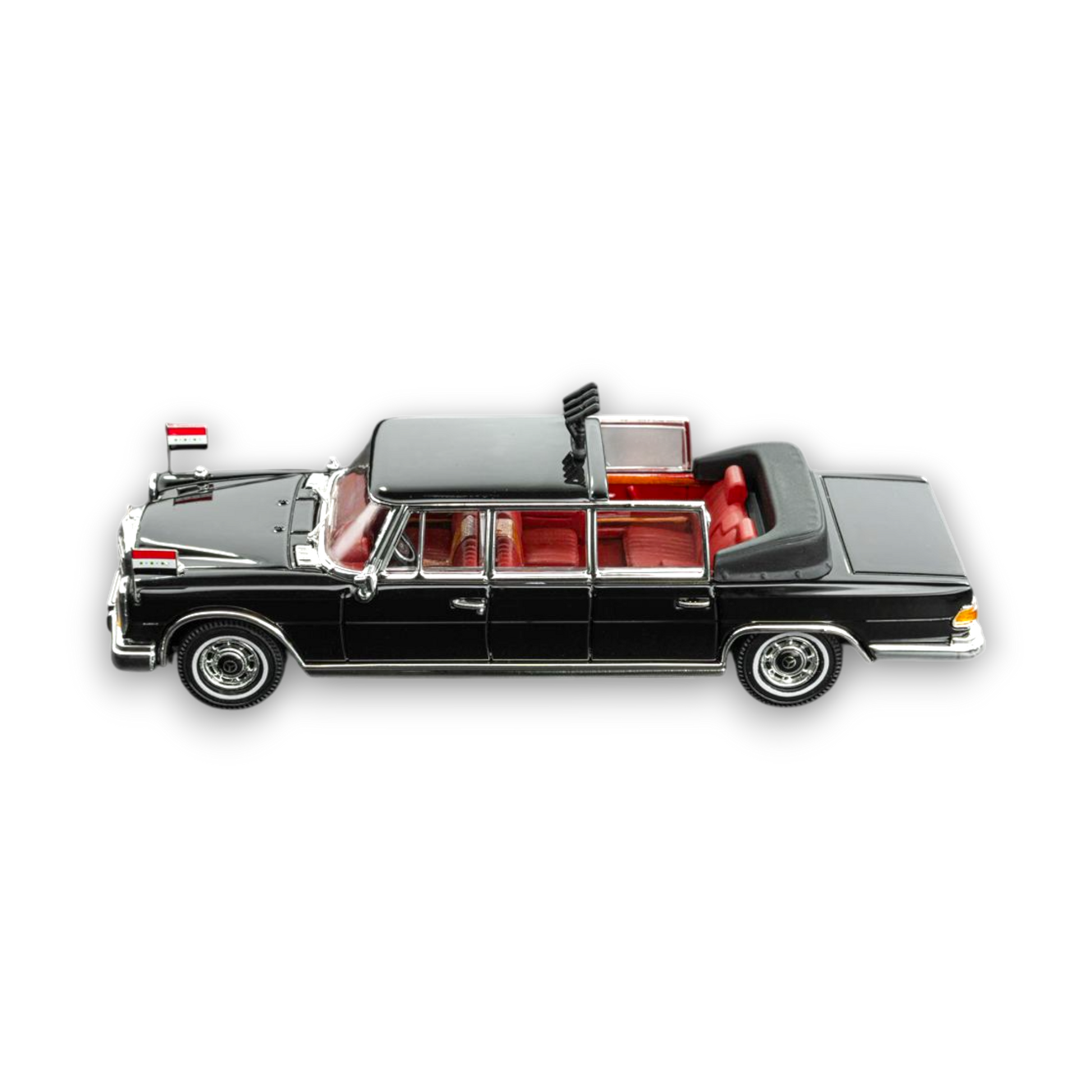DCM Mercedes-Benz Pullman 600 - Black Microphone Version 1:64 - Image 3
