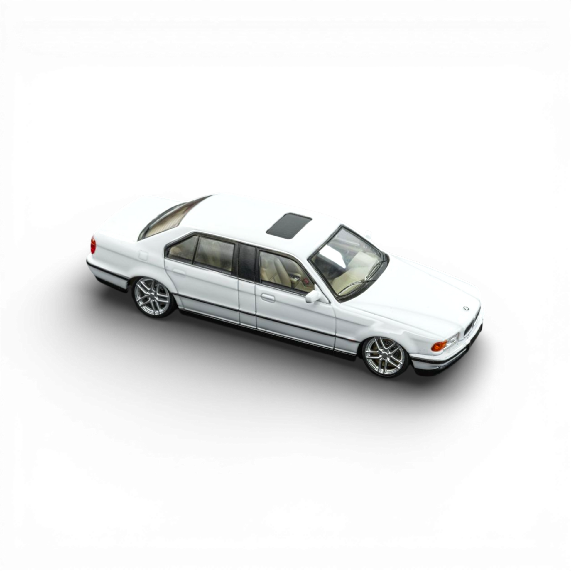 DCM BMW E32 7-Series Sedan - White Lowride 1:64 - Image 2