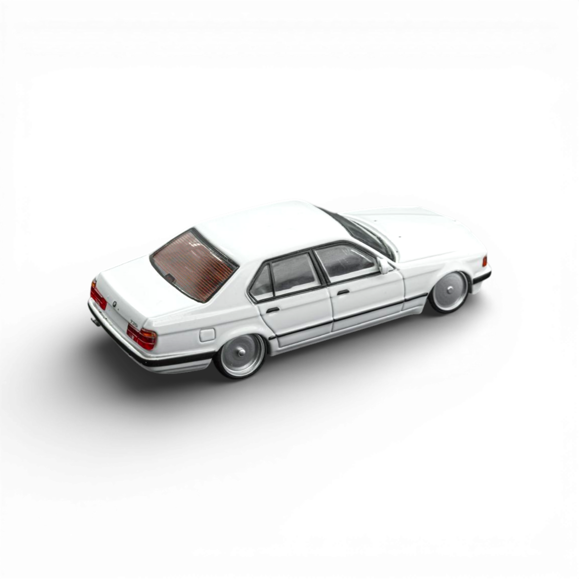 DCM BMW E32 7-Series Sedan - White Lowride 1:64 - Image 4