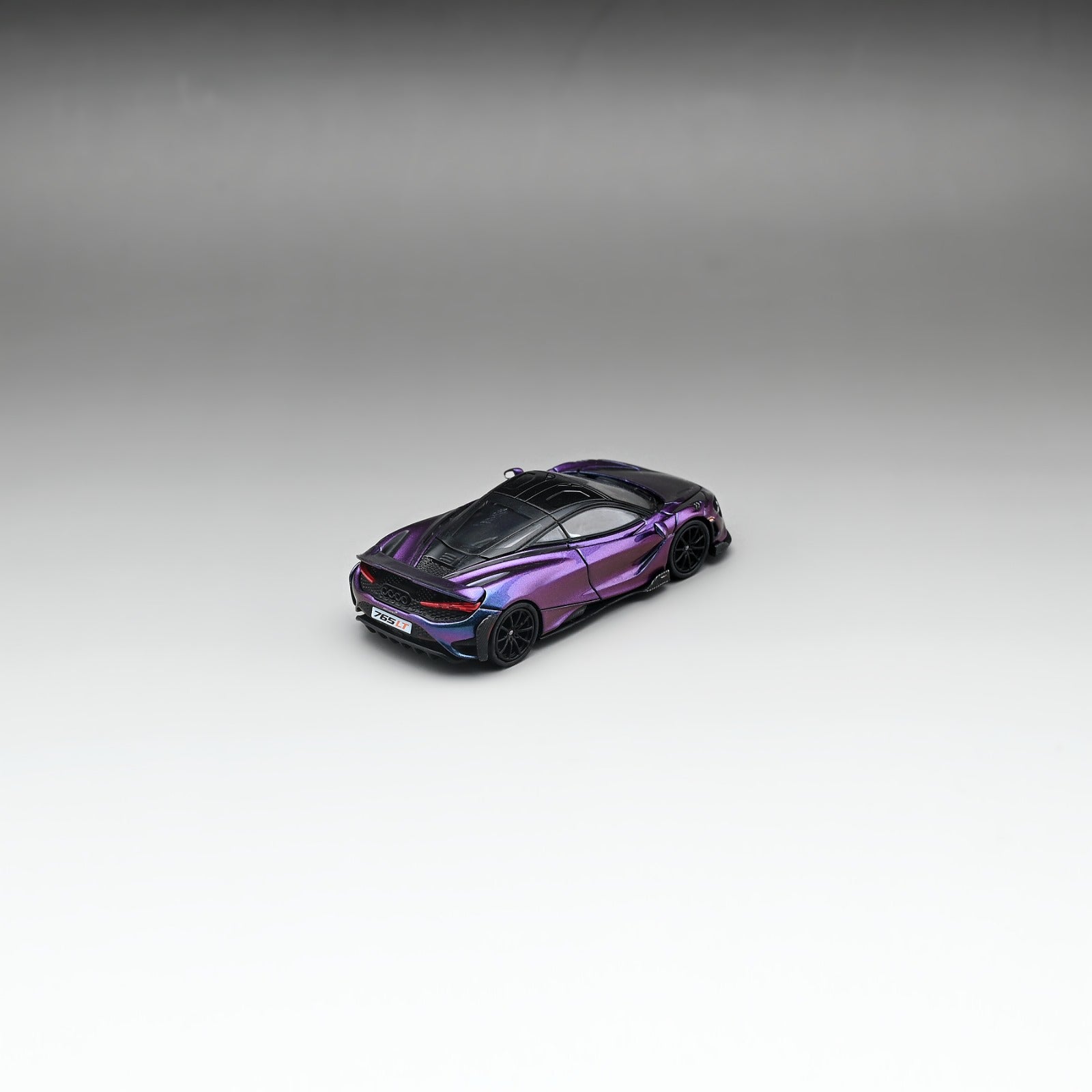 (Pre-Order) CM Model McLaren 765LT Chameleon 1:64