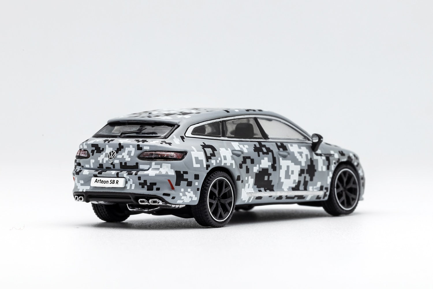 GCD Volkswagen Arteon R Grey Urban Camouflage 1:64 KS-030-202