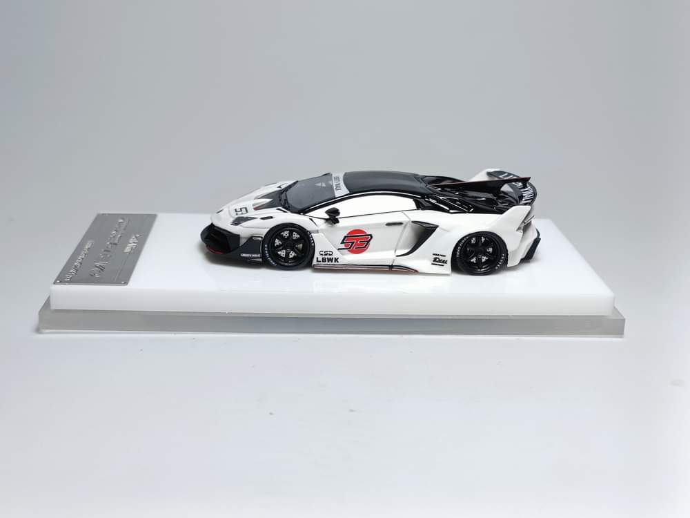 ScaleMini Lamborghini Aventador GT EVO LBWK LB-Silhouette Works in White Limited to 499 Pcs 1:64 Resin