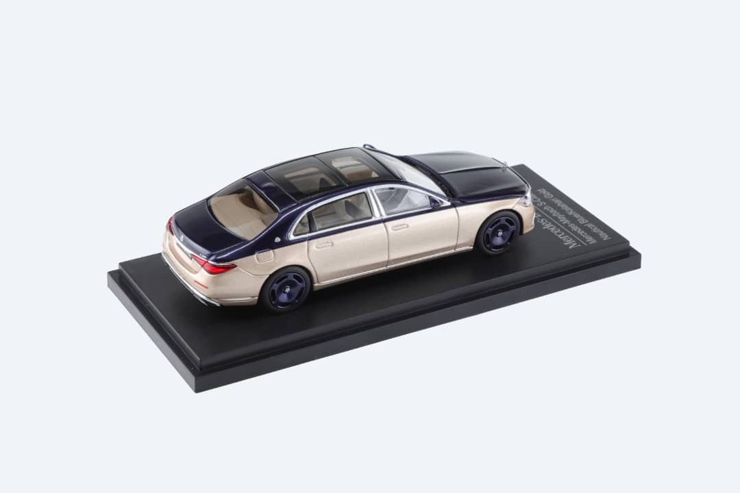 AR BOX 2021 Mercedes-Benz Maybach W223 Blue-Gold 2-Tone Licensed Product 1:64