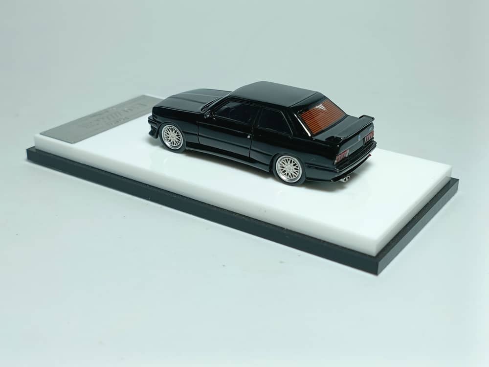 ScaleMini BMW M3 E30 Gloss Black Limited to 499 Pcs 1:64 Resin