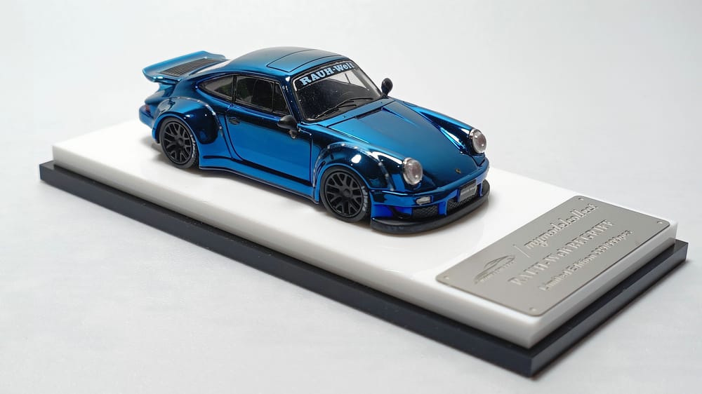 MC Porsche RWB 930 Blue Chrome Version Ducktail Diecast 1:64