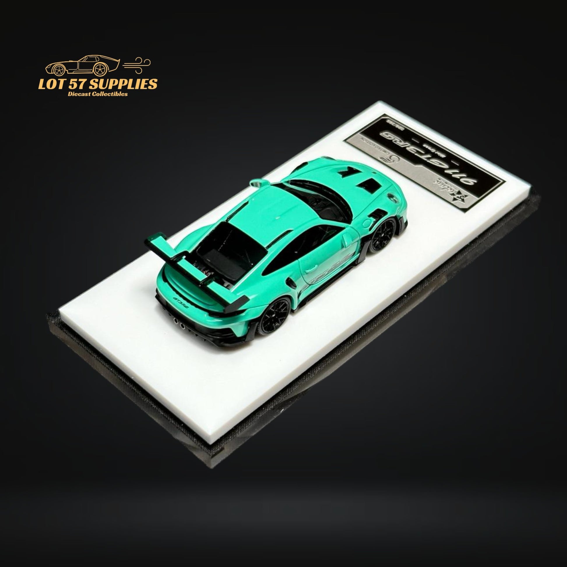 FuelMe Porsche 911 (992) GT3 RS in Mint Green 1:64
