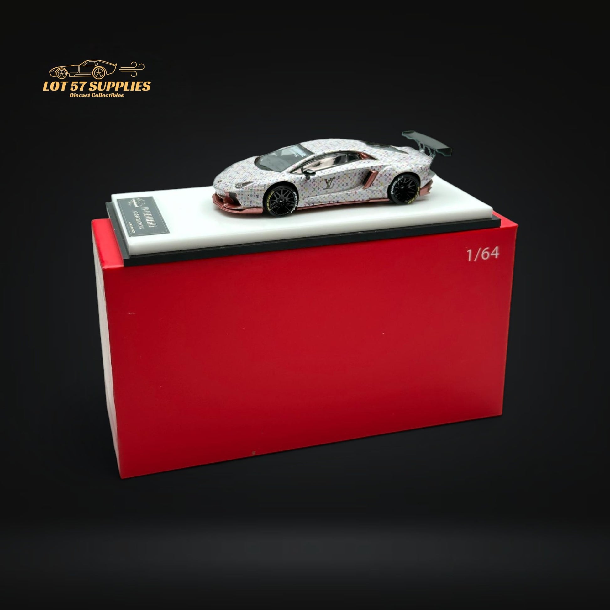 King Model Lamborghini Aventador LP700-4 LB 1.0 White LV Livery 1:64