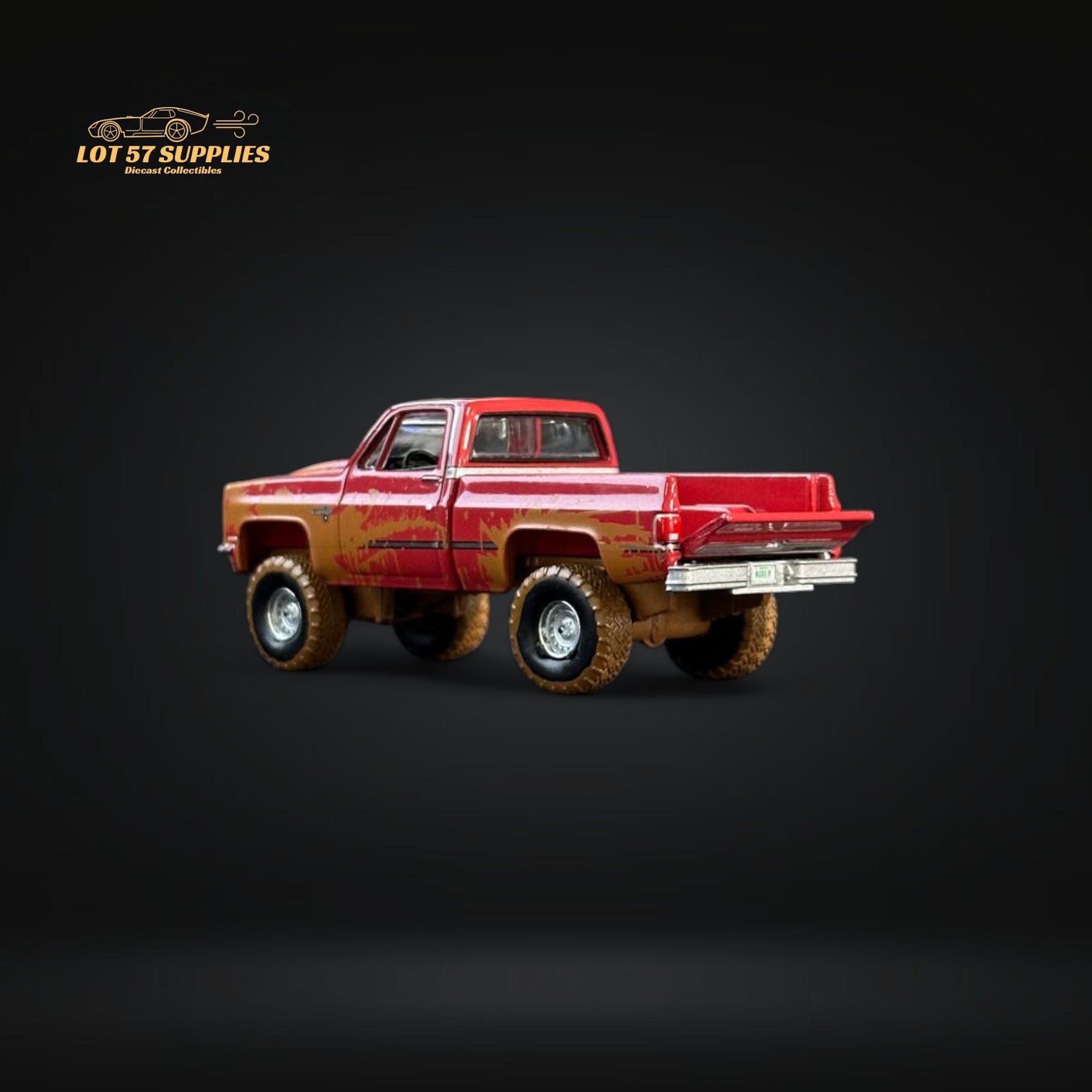 Auto World 1983 Chevrolet Silverado K10 4x4 Muddy LIFTED Squarebody 1:64 BUNDLE 1:64