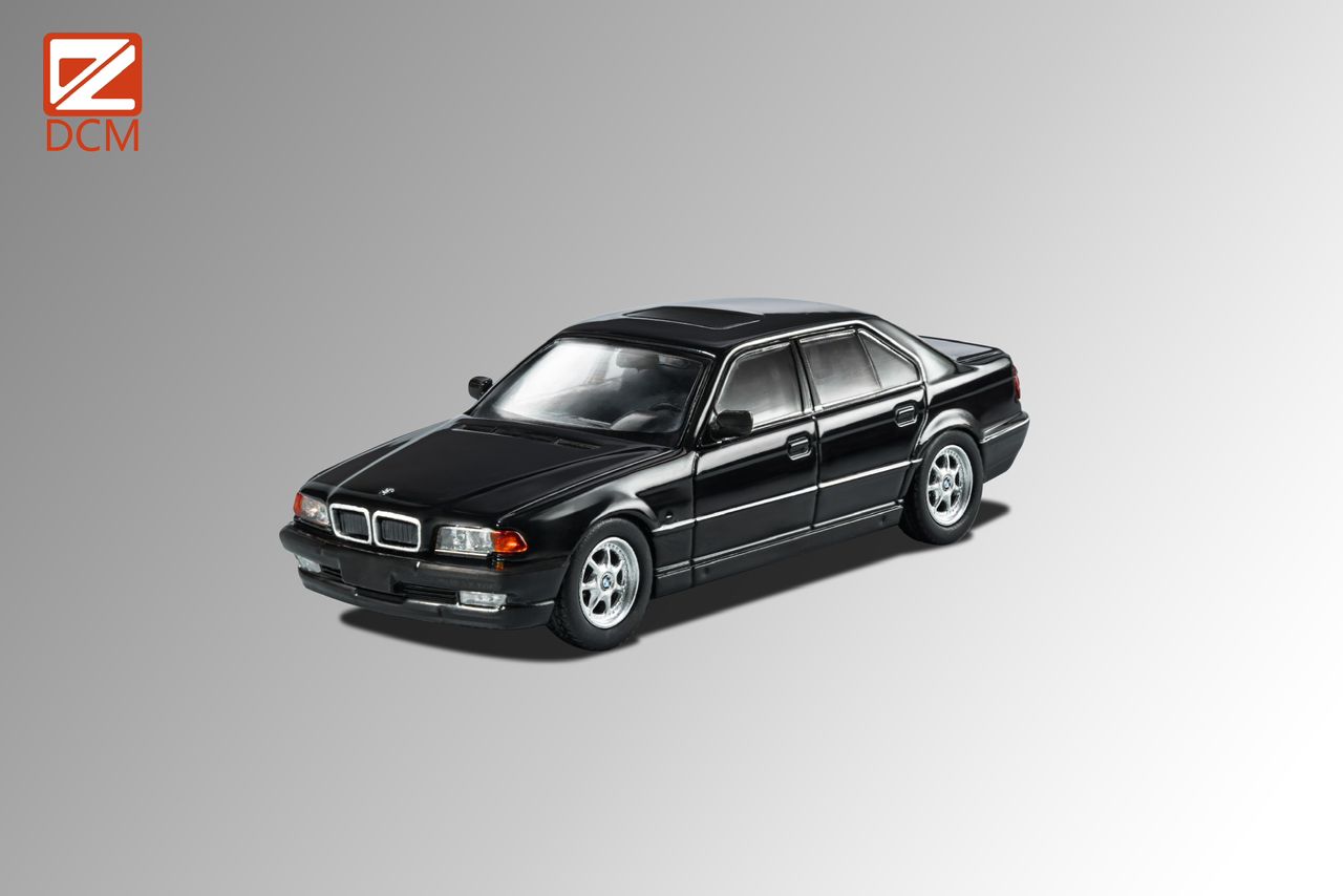 DCM BMW E38 740iL 7-Series in Black 1:64