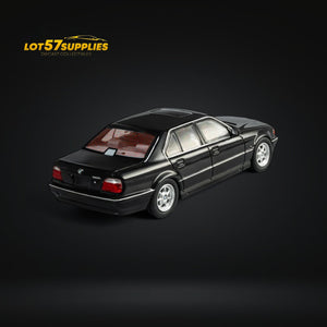 DCM BMW E38 740iL 7-Series in Black 1:64