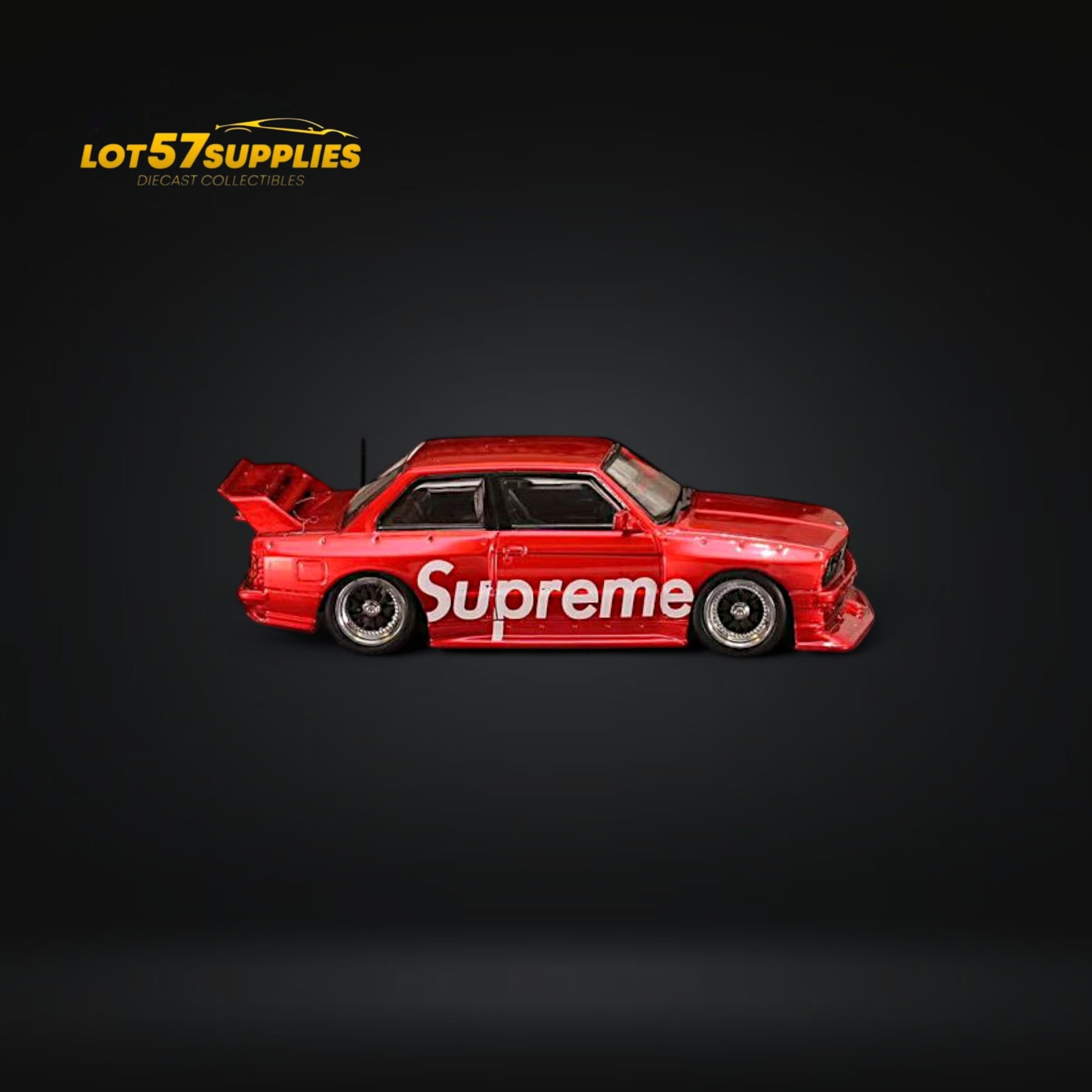 Street Weapon BMW E30 in SUP Red Livery 1:64