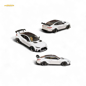 Street Weapon BMW M4 G82 Widebody in White 1:64