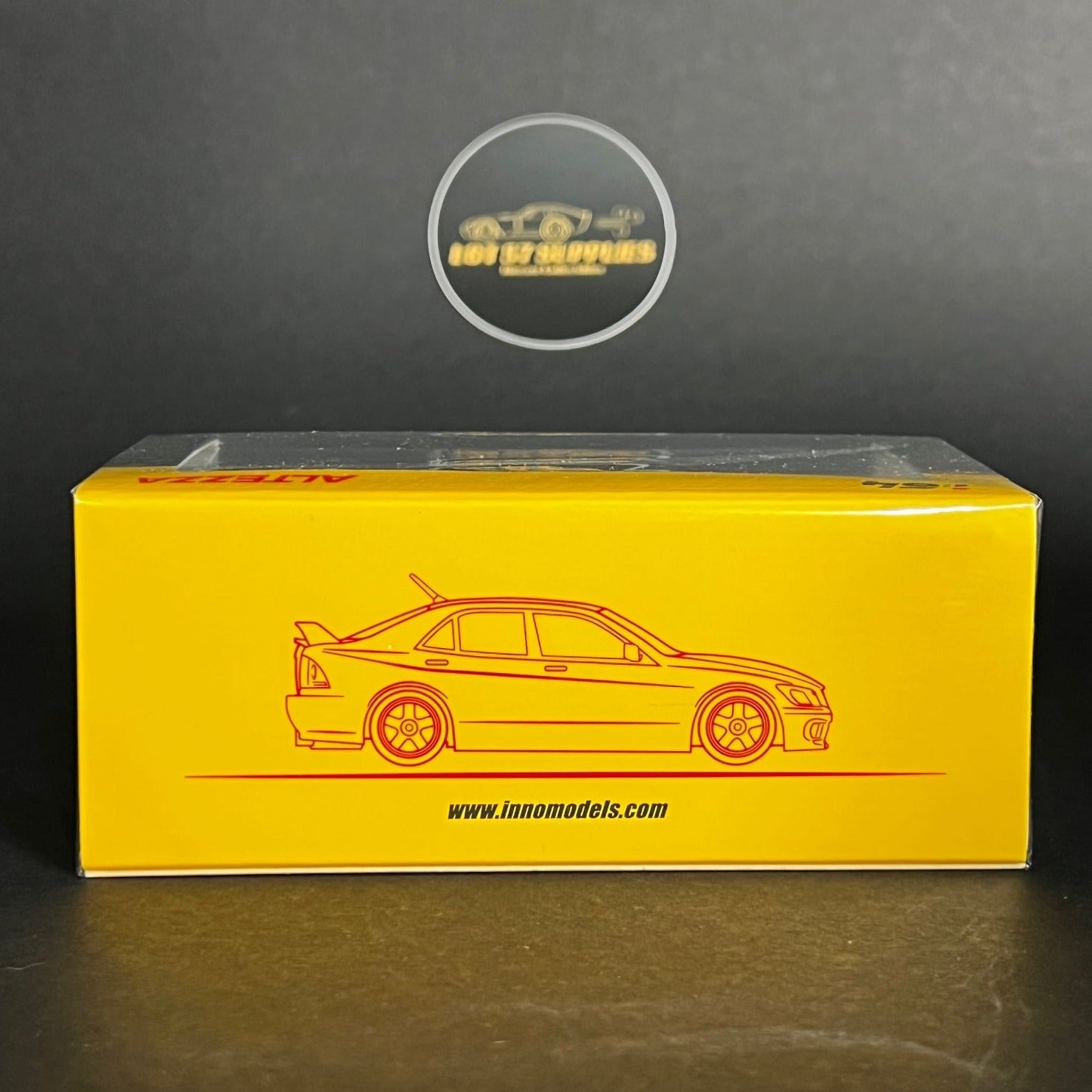 Inno64 Toyota Altezza RS2000 Yellow With Extra Wheels & Decals 1:64