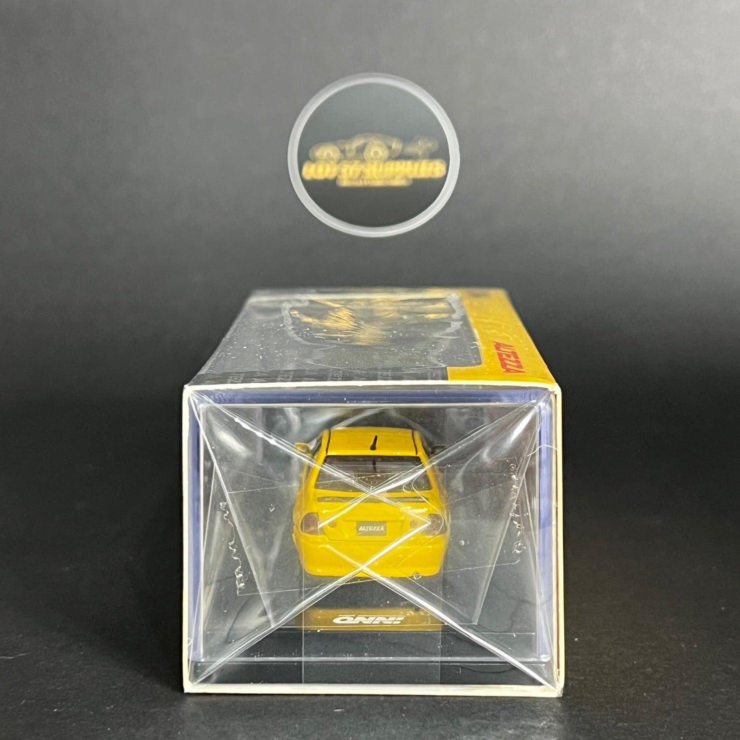 Inno64 Toyota Altezza RS2000 Yellow With Extra Wheels & Decals 1:64