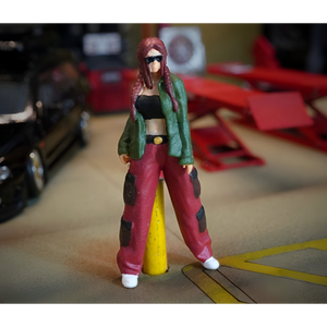 LOT57 Figures "CHOLA GIRL POSING" 1:64 Diorama Figure