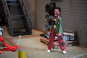 LOT57 Figures "CHOLA GIRL POSING" 1:64 Diorama Figure