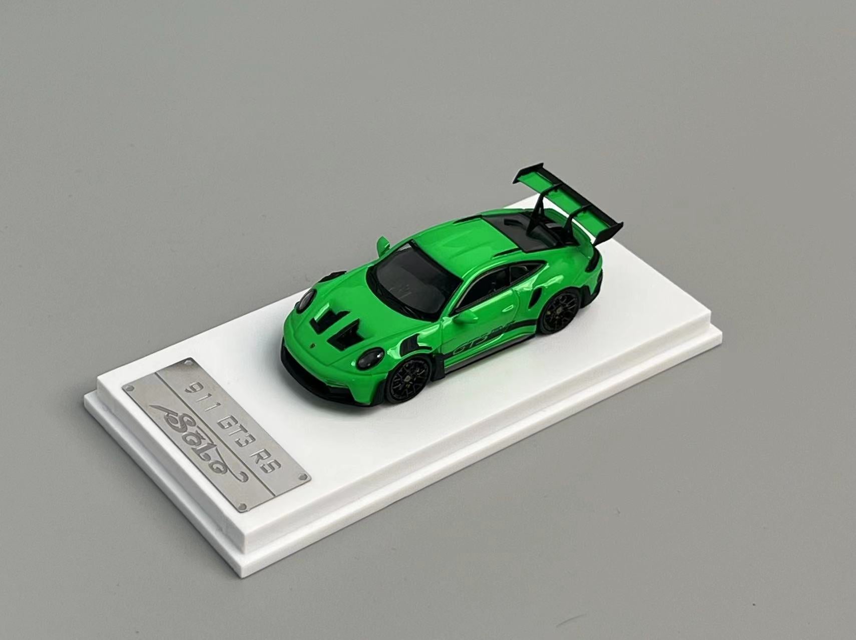 SOLO Porsche 911 992 GT3 RS Lizard Green 1:64