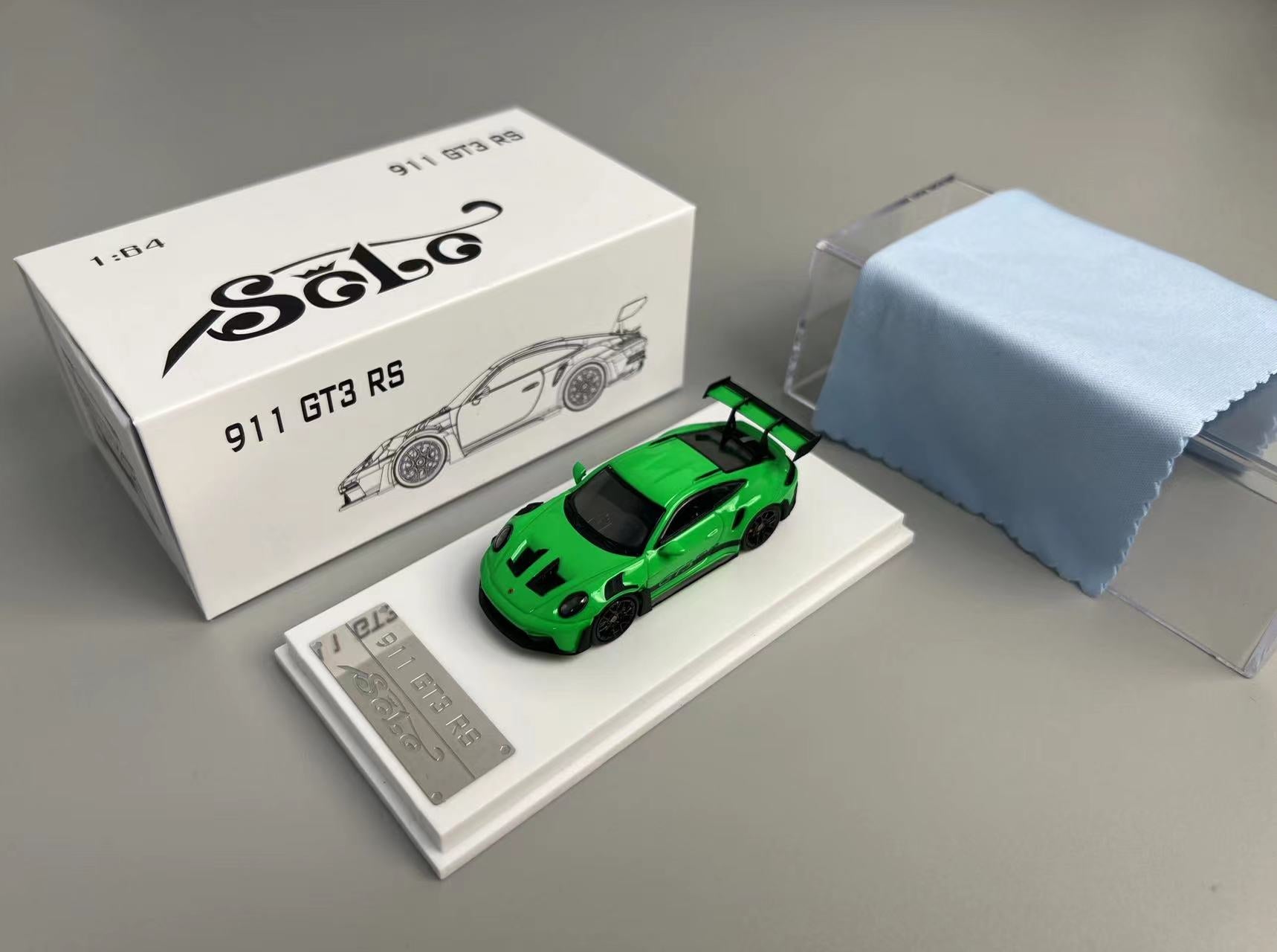 SOLO Porsche 911 992 GT3 RS Lizard Green 1:64