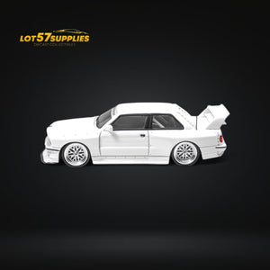 (Pre-Order) NA BMW E30 Wide-Body Resin Model White 1:64