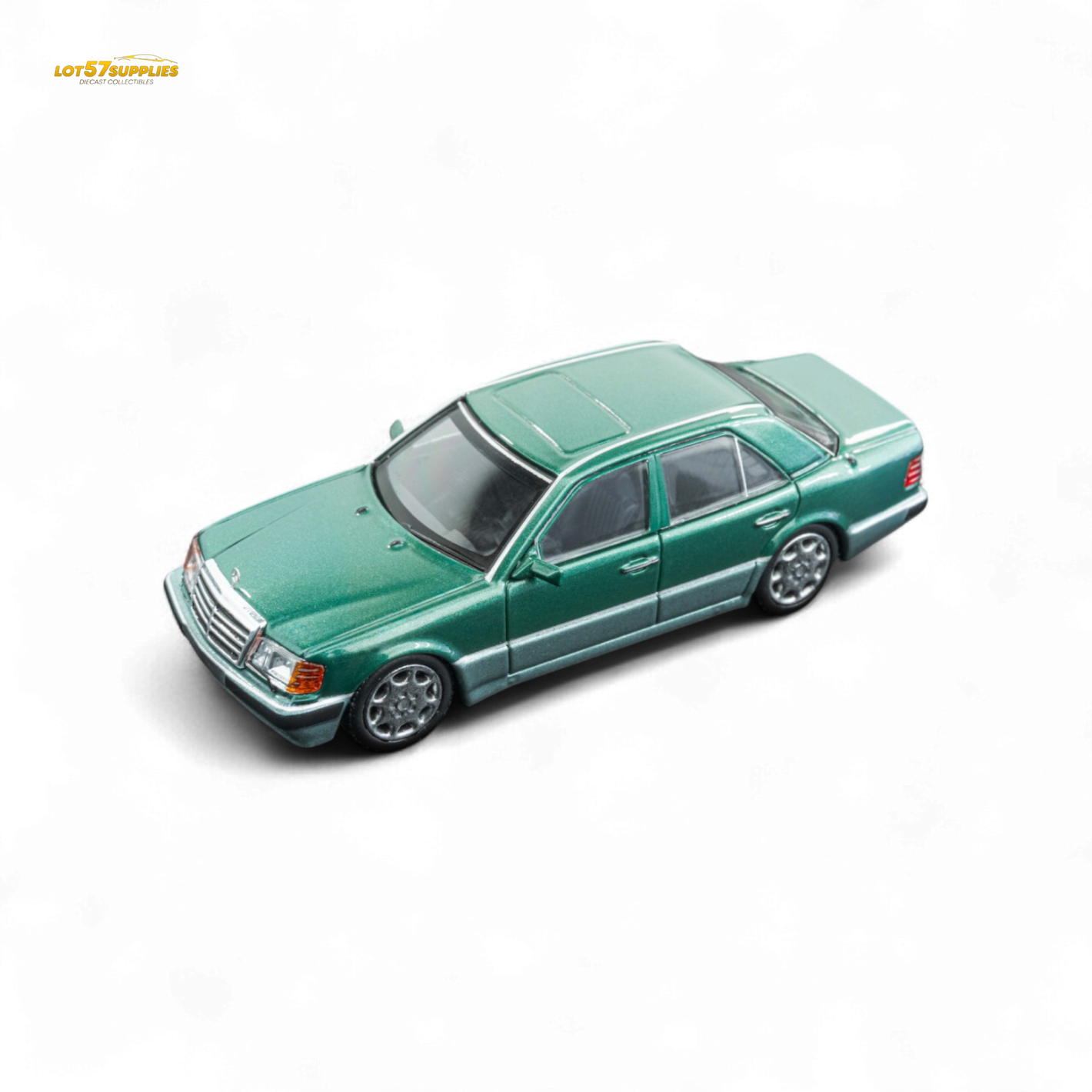 (Pre-Order) DCM 1/64 Benz 500E - Emerald 1/64
