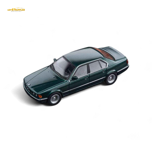 (Pre-Order) DCM BMW E32 7-Series Sedan - Oxford Metallic Green 1:64