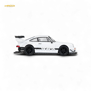 (Pre-Order) Model Model RWB 993 - White Sekund Entwicklung 1:64