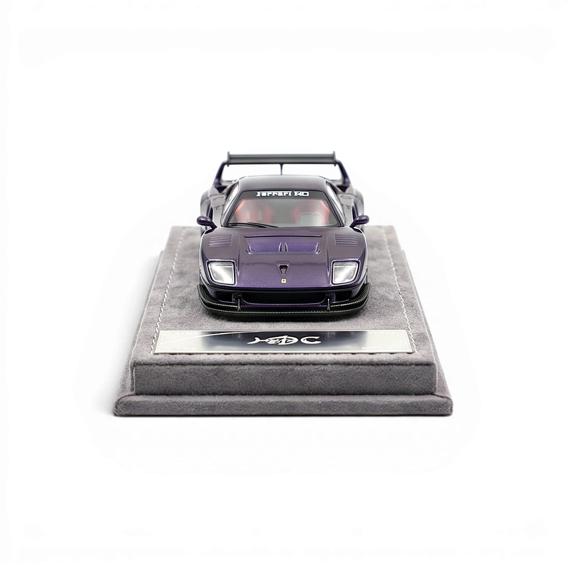 (Pre-Order) AOC F40 - Chameleon Paint 1:64 — angle 4