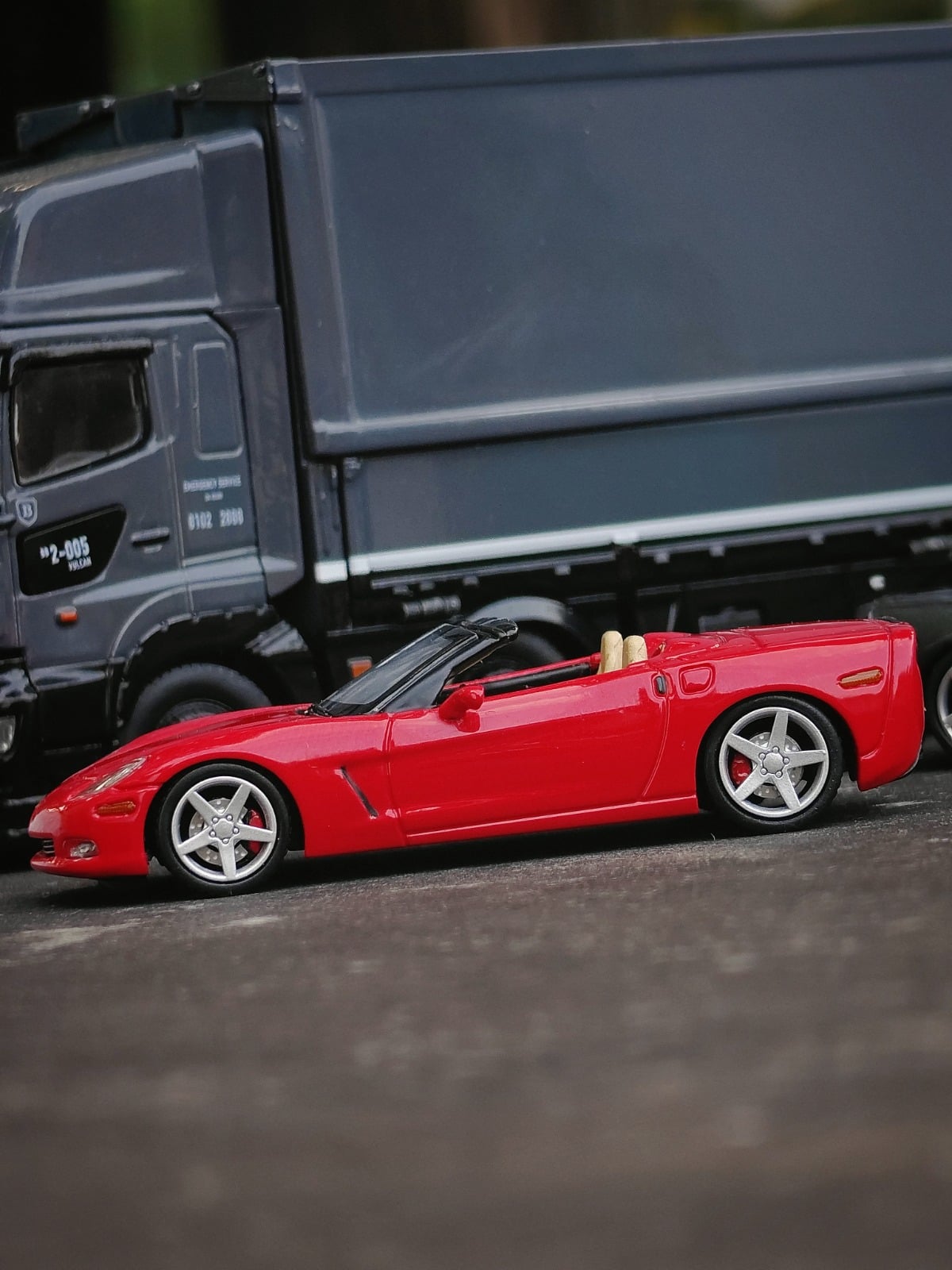 (Pre-Order) bliss Foshan APAxpo Special Exhibition Edition CORVETTE C6 - Red Roadster (Ltd 698) 1:64