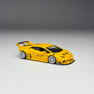 KINGMODEL LBWK Huracan GT in yellow with silver wheels and 316 Speed script, 1:64