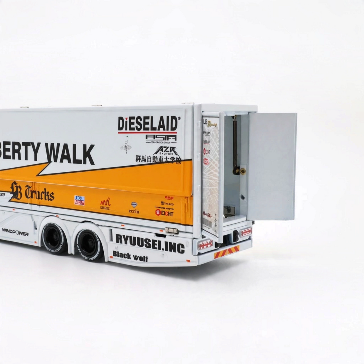 Lot57Supplies Diecast Shop 1:64 scale Tubro Truck Mitsubishi Fuso Super Great LBWK with yellow lightning livery