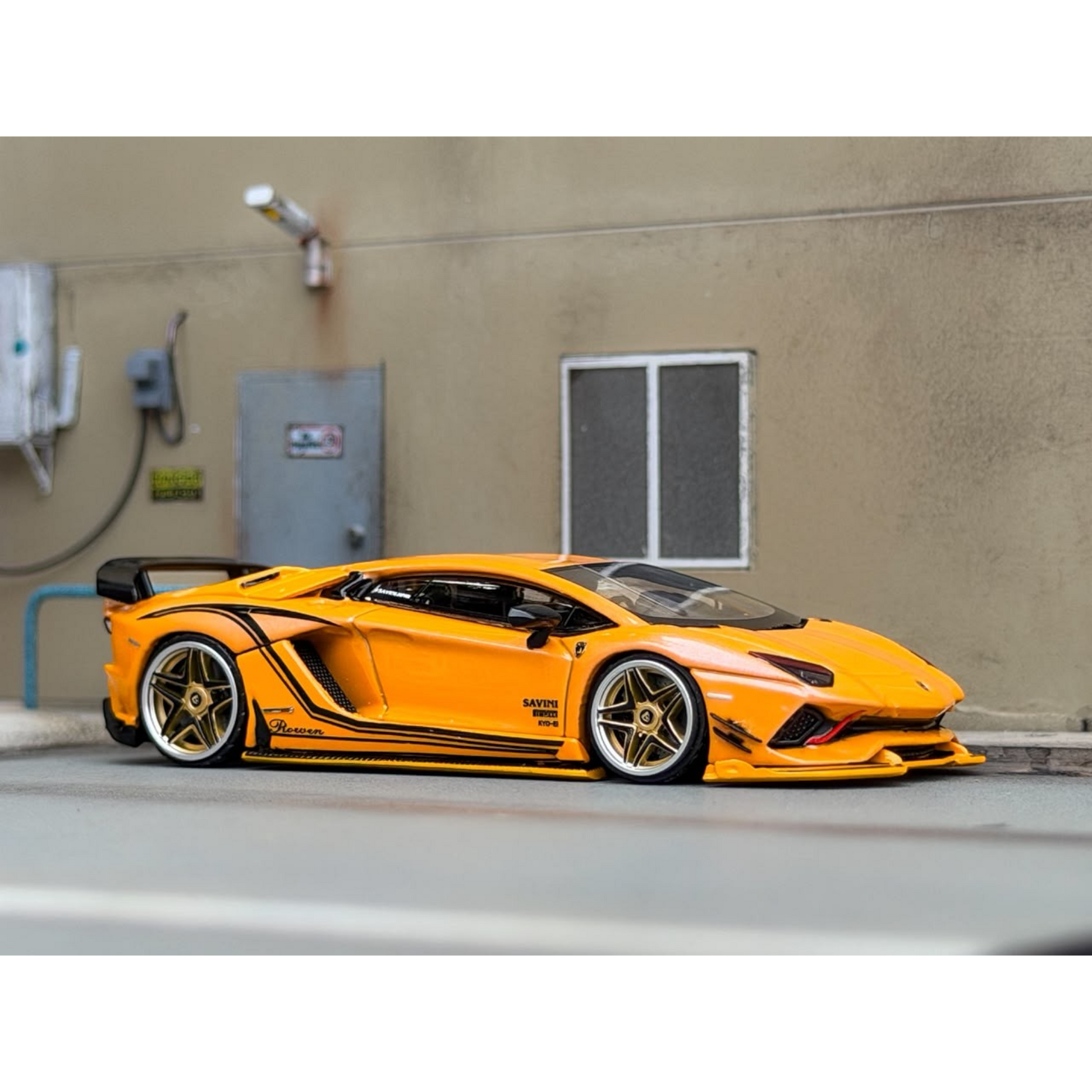 Lot57Supplies Diecast Shop 1:64 scale Rotating Wheel Rowen Aventador S diecast model car in iridescent yellow