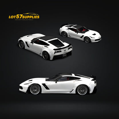 YM Model Chevrolet Covette C7 bagged in White 1:64 Limited to 299 Pcs