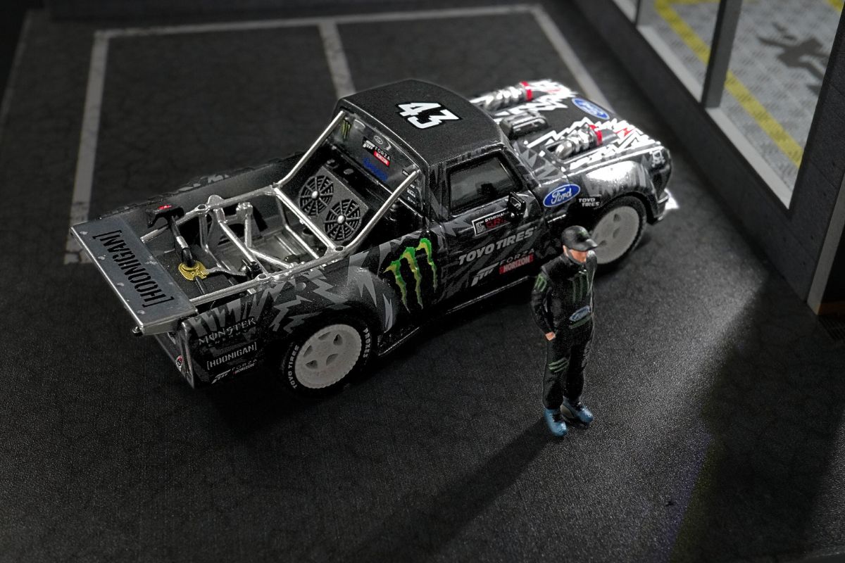 LOT57 Figures "KEN BLOCK" 1:64 Diorama Figure