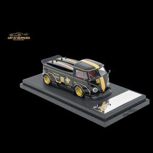 TPC Volkswagen T1 Pick Up JPS with Surfboards & Figure 1:64