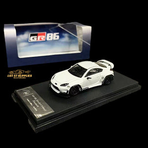 Fuji Toyota GR86 Rocket Bunny Pandem in White 1:64