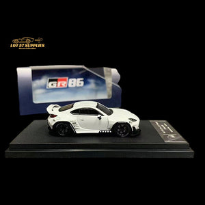 Fuji Toyota GR86 Rocket Bunny Pandem in White 1:64